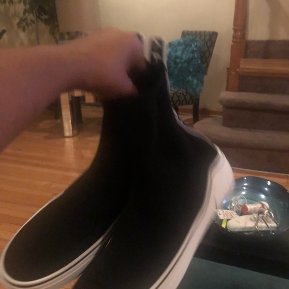 Men’s Givenchy sock sneakers - Picture 3 of 3